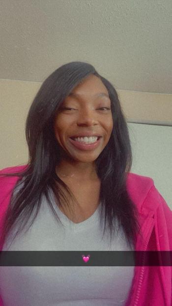 Slim, 26  female escort, Lansing